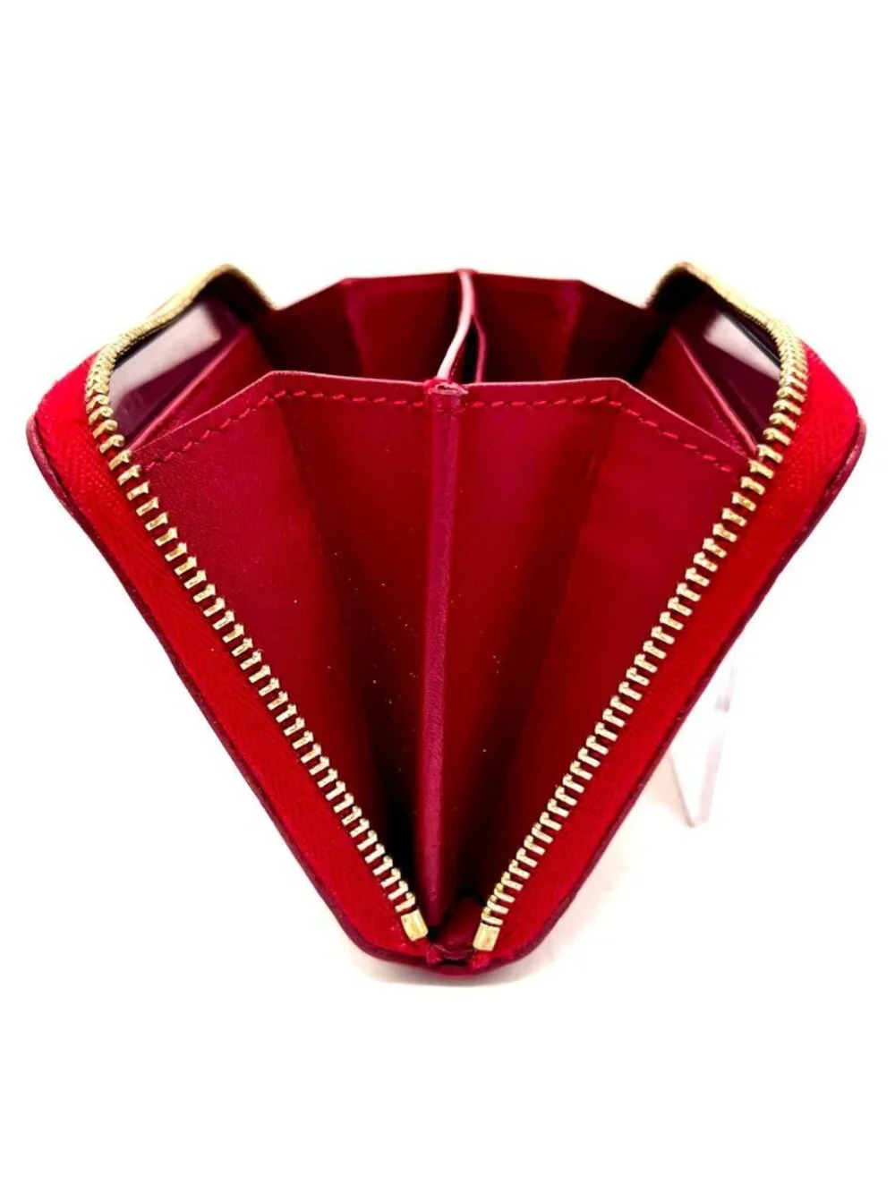 Louis Vuitton by 15